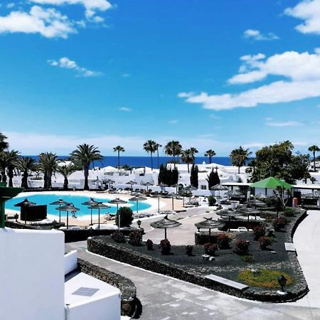 Calypso, Apartamento Completo Con Vistas Al Mar Y A La Piscina En Costa Teguise Kültér fotó