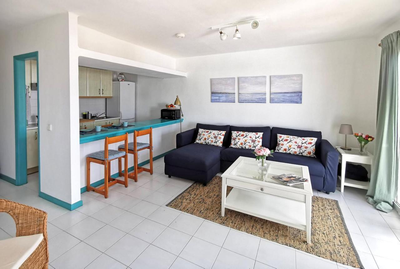 Calypso, Apartamento Completo Con Vistas Al Mar Y A La Piscina En Costa Teguise Kültér fotó