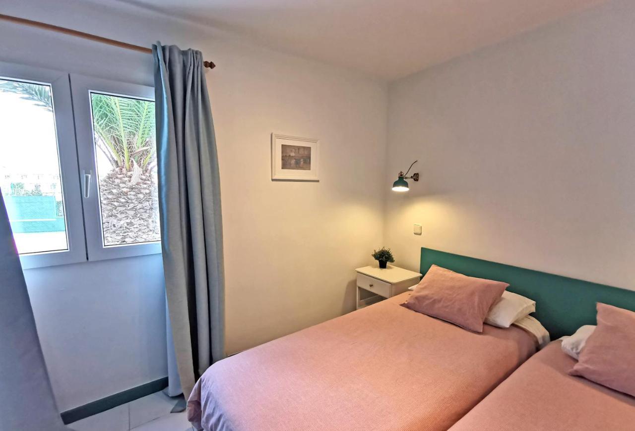 Calypso, Apartamento Completo Con Vistas Al Mar Y A La Piscina En Costa Teguise Kültér fotó